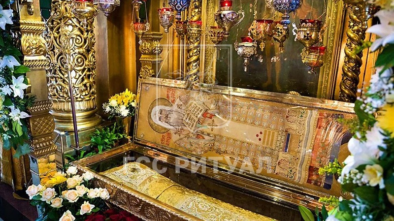 Мощи святых: Матрона Московская, Николай Чудотворец, Дмитрий Донской и другие